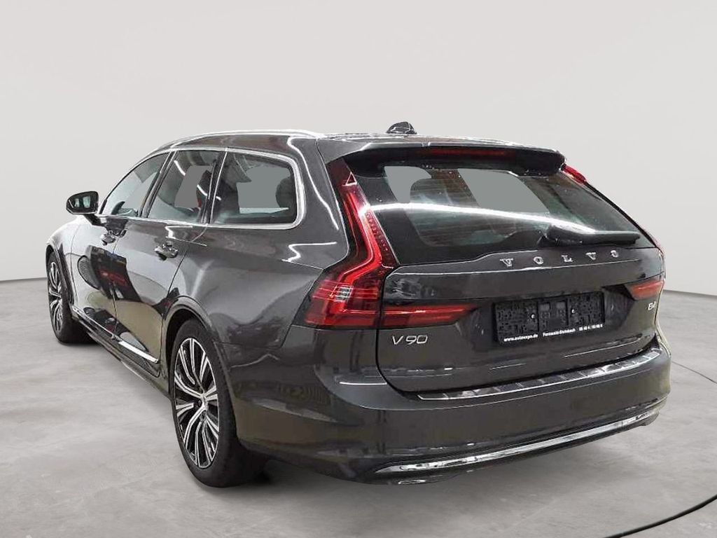 Volvo V90 2022