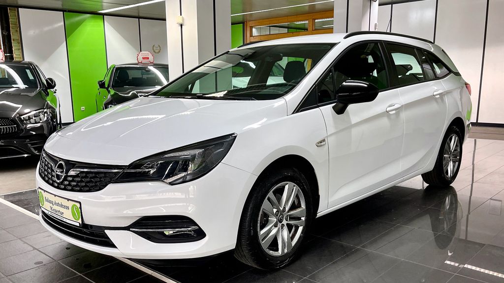 Opel Astra 2021