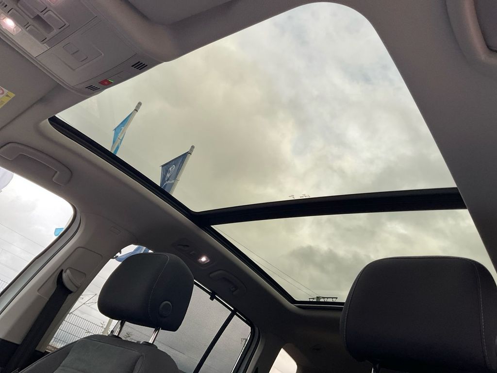 Volkswagen Touran 2025