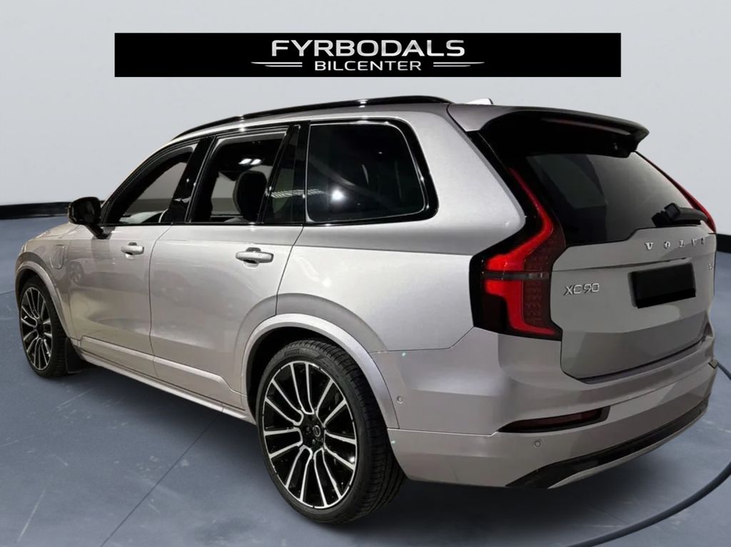 Volvo XC90 2025