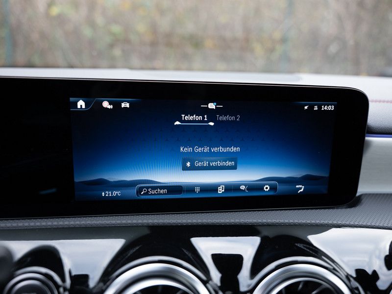 Mercedes-Benz CLA 200 2025