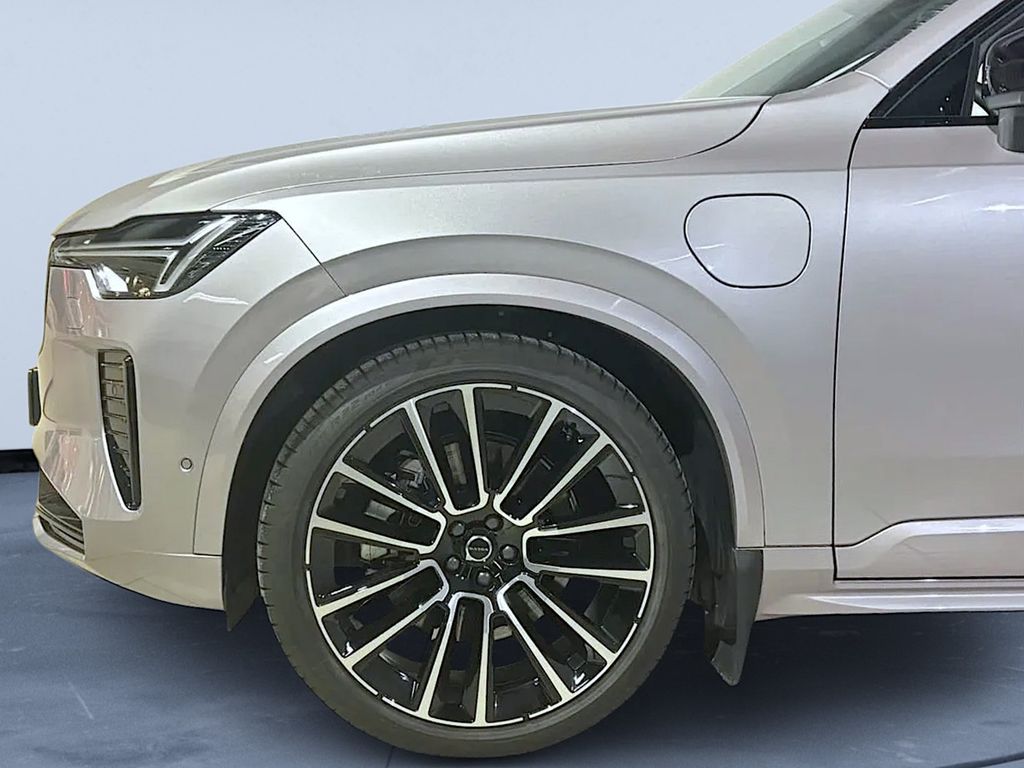 Volvo XC90 2025