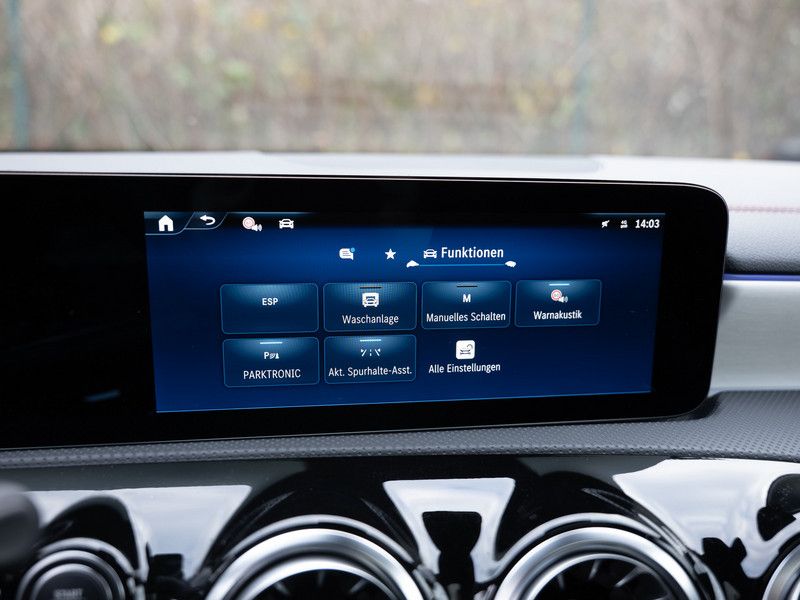 Mercedes-Benz CLA 200 2025