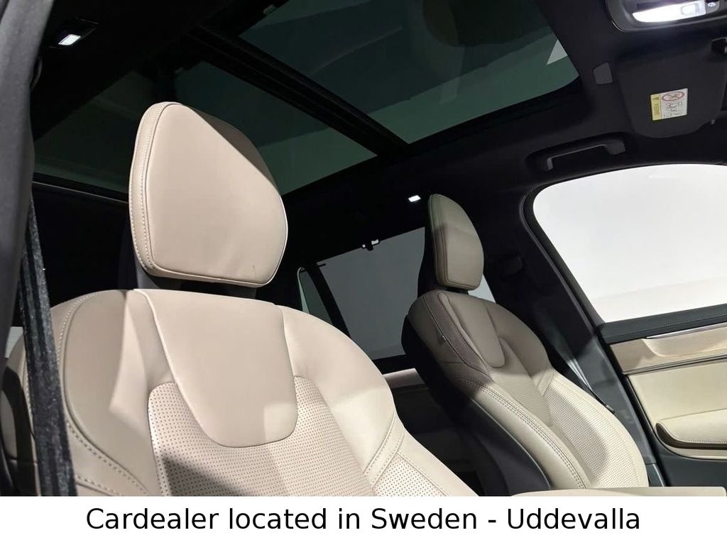 Volvo XC90 2025