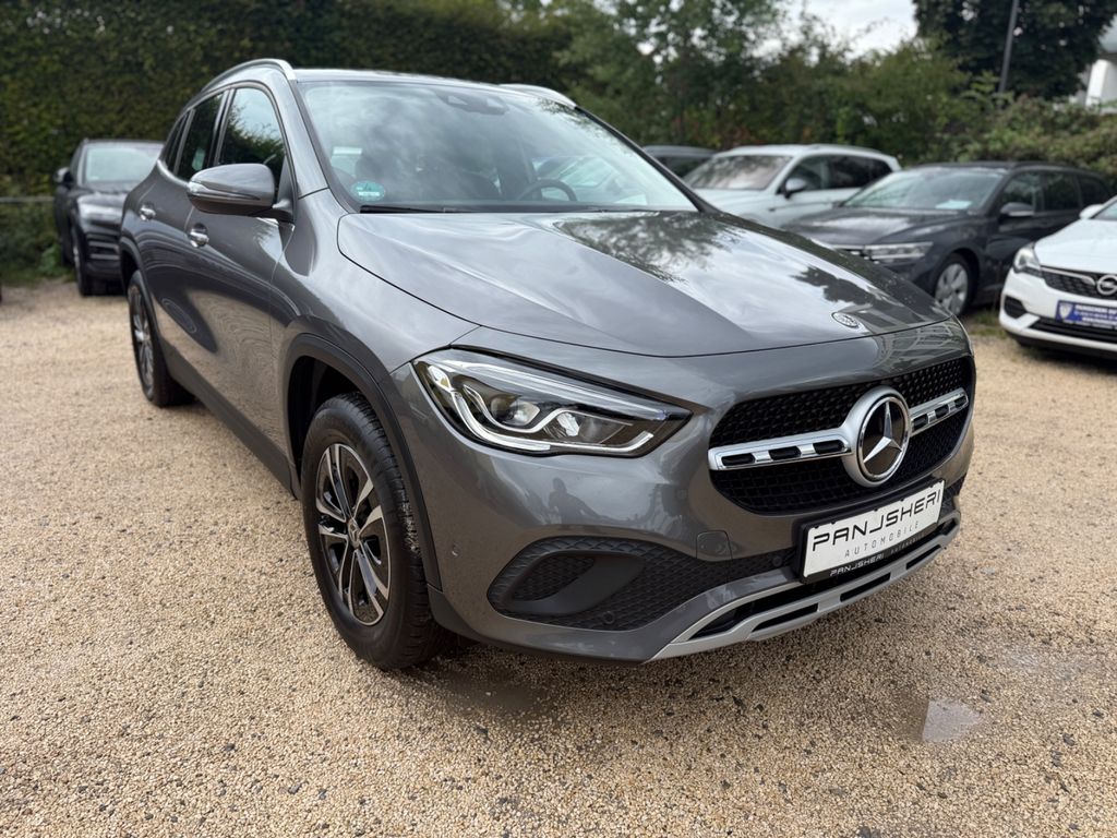 Mercedes-Benz GLA 180 2023