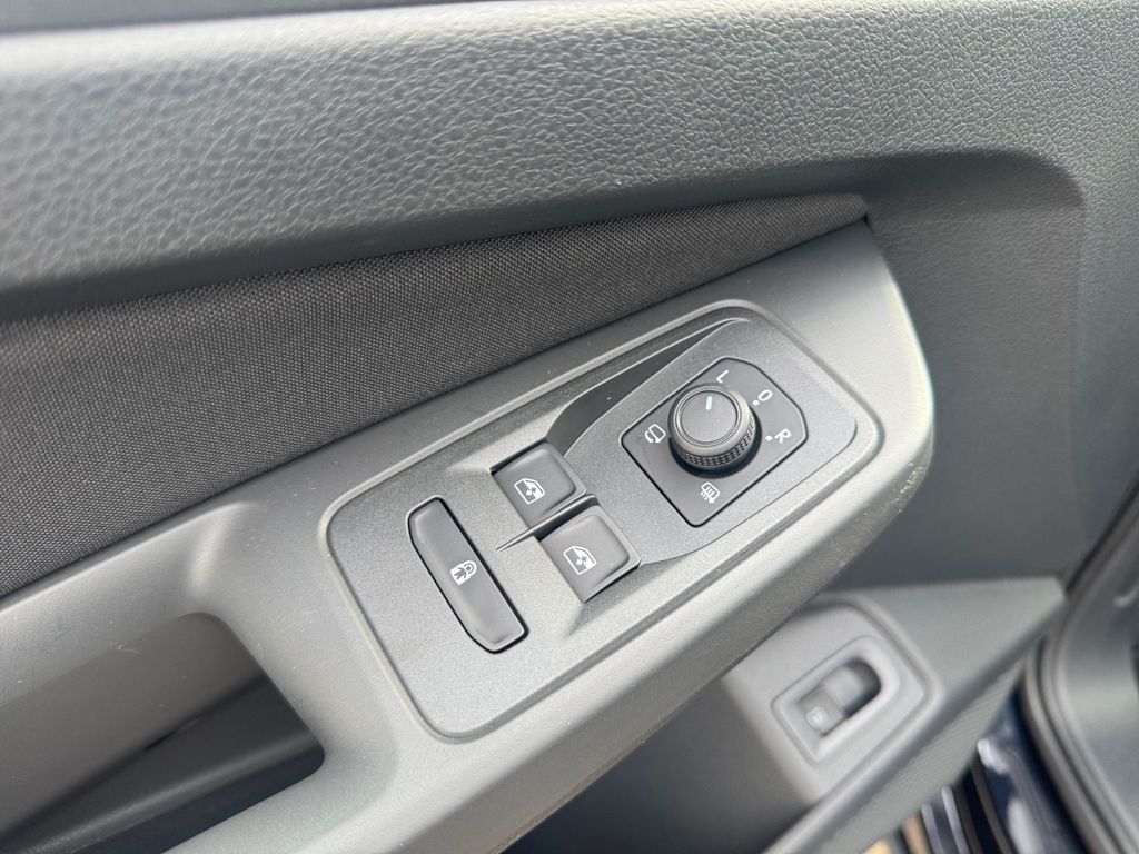 Ford Grand Tourneo 2025