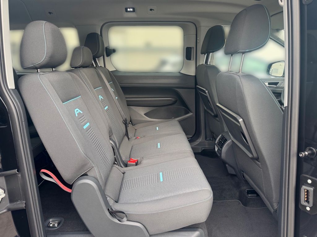 Ford Grand Tourneo 2025