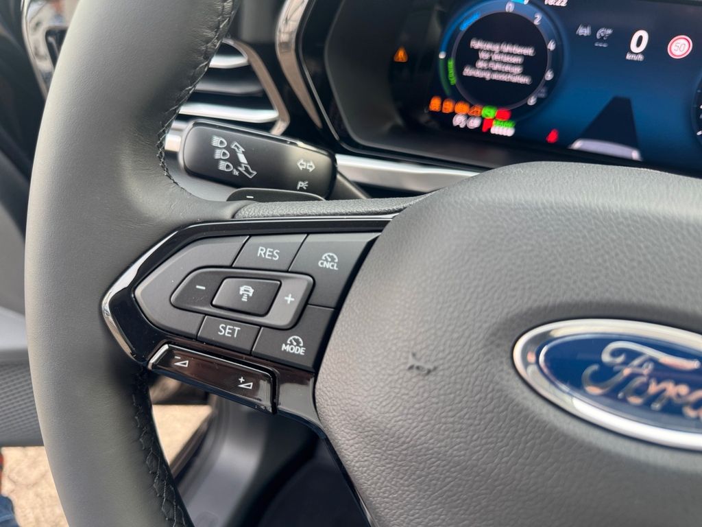 Ford Grand Tourneo 2025