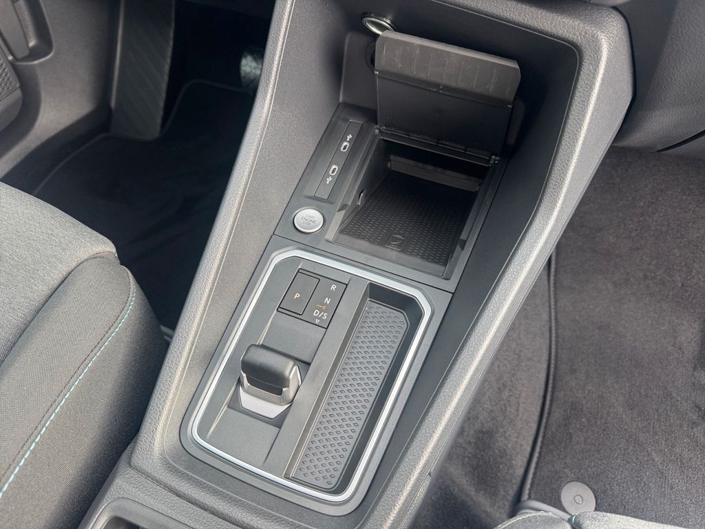 Ford Grand Tourneo 2025