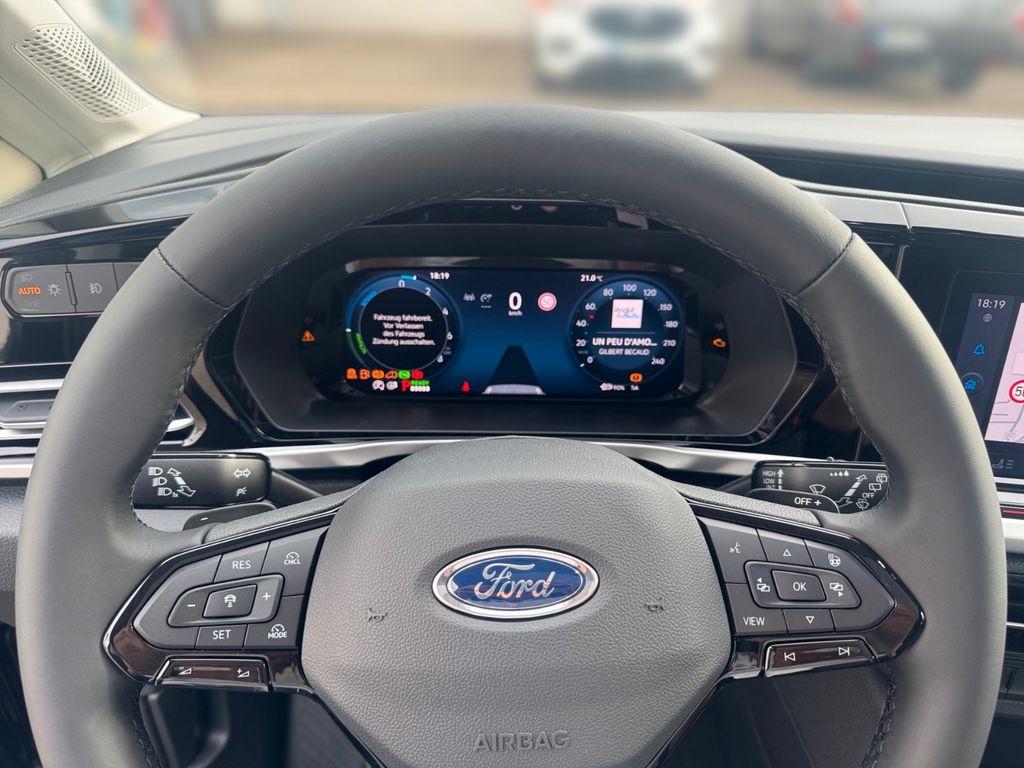 Ford Grand Tourneo 2025