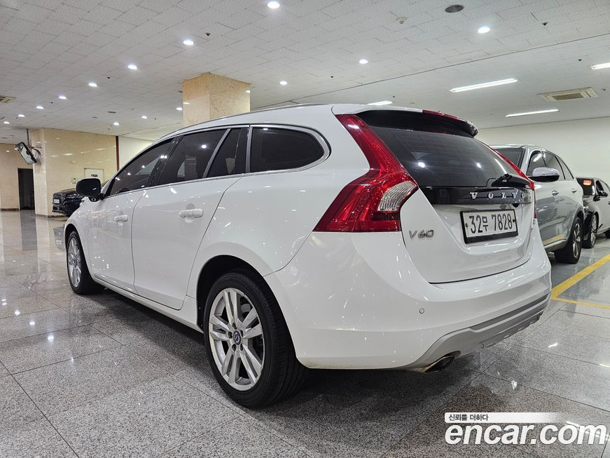 Volvo V60 2013
