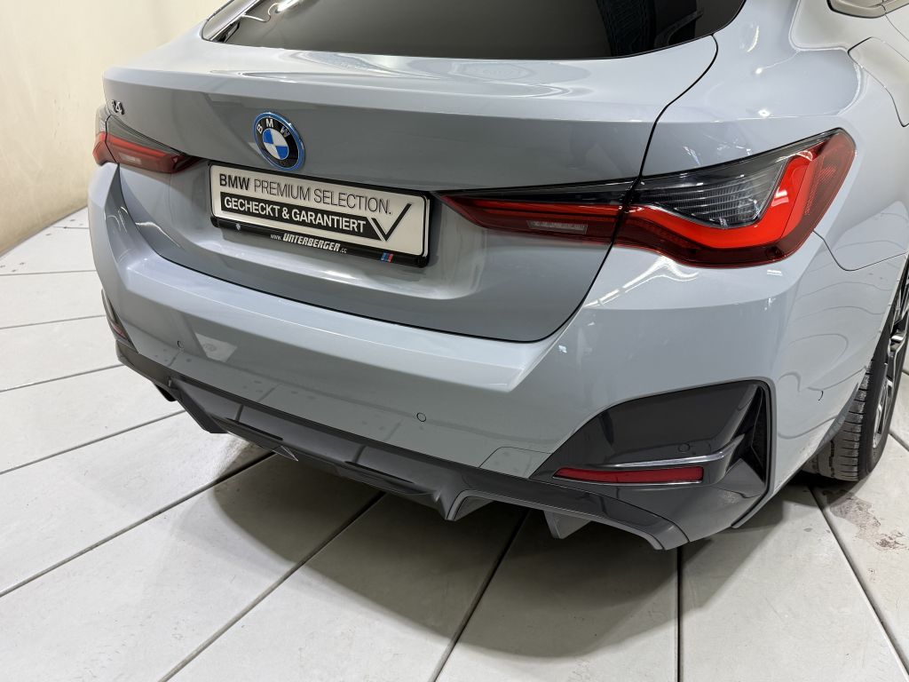 BMW i4 2023