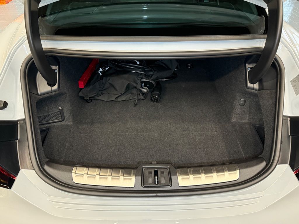 Audi RS e-tron GT 2024