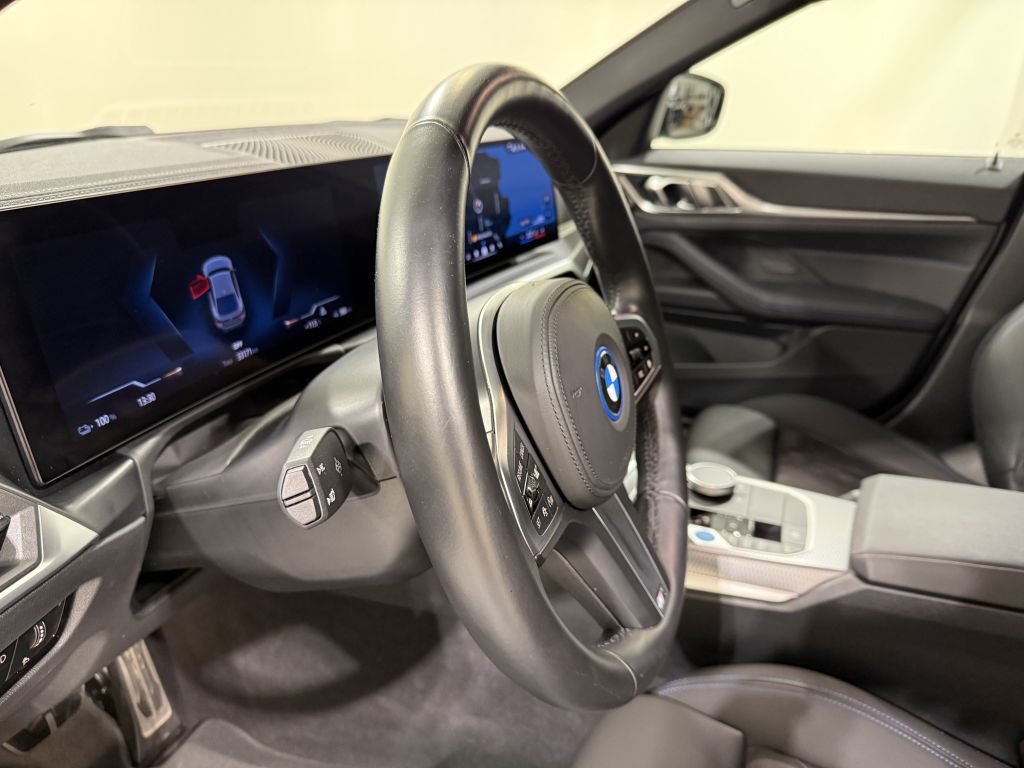 BMW i4 2023