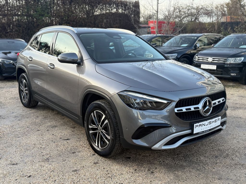 Mercedes-Benz GLA 180 2023