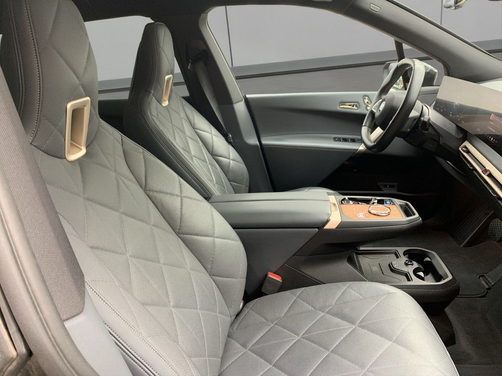 BMW iX 2023