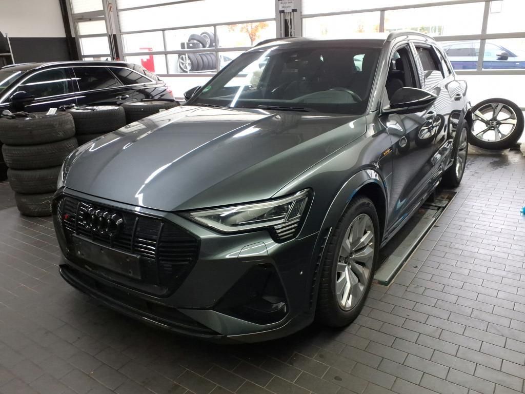Audi e-tron 2022