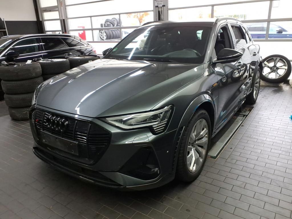 Audi e-tron 2022