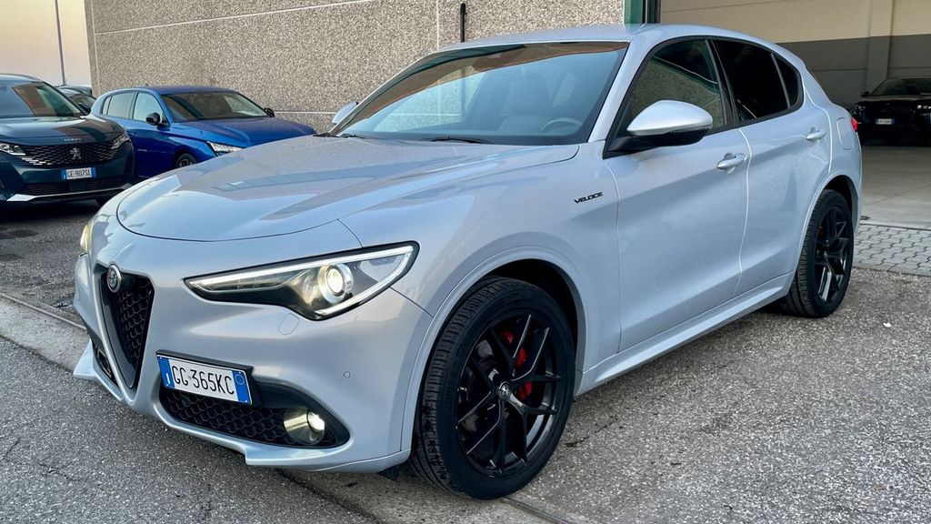 Alfa Romeo Stelvio 2021