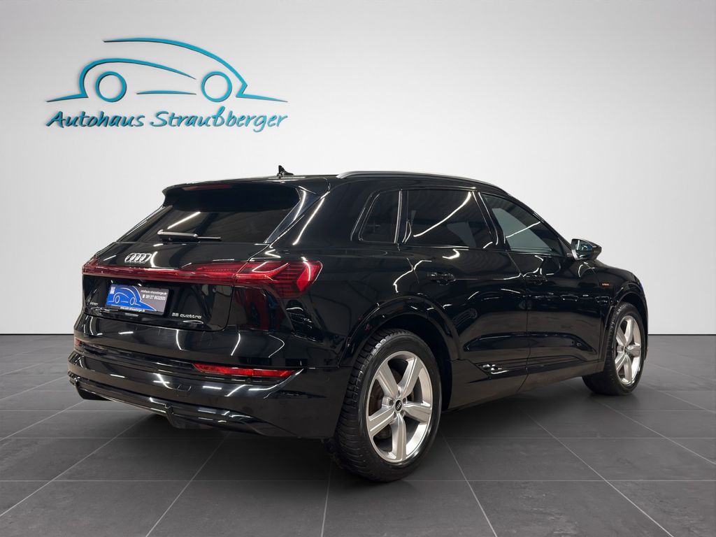 Audi e-tron 2022
