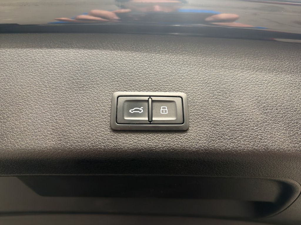 Audi e-tron 2022