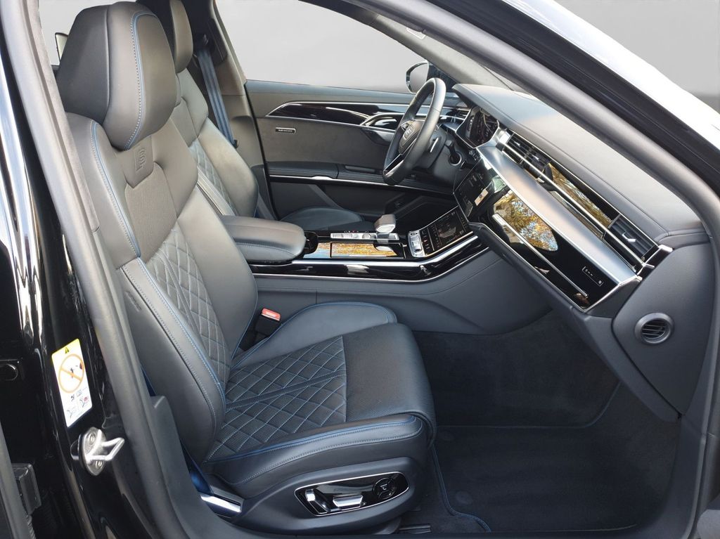 Audi A8 2022
