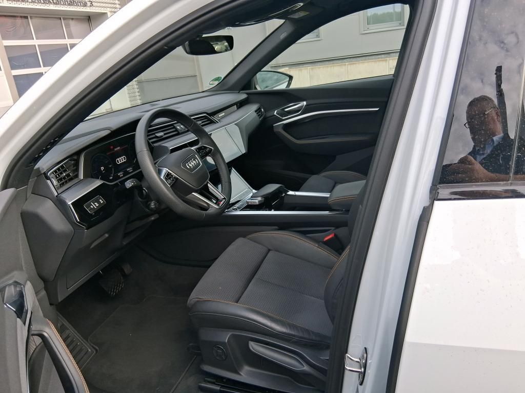 Audi e-tron 2022