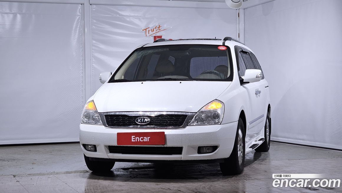 Kia Canival 2012