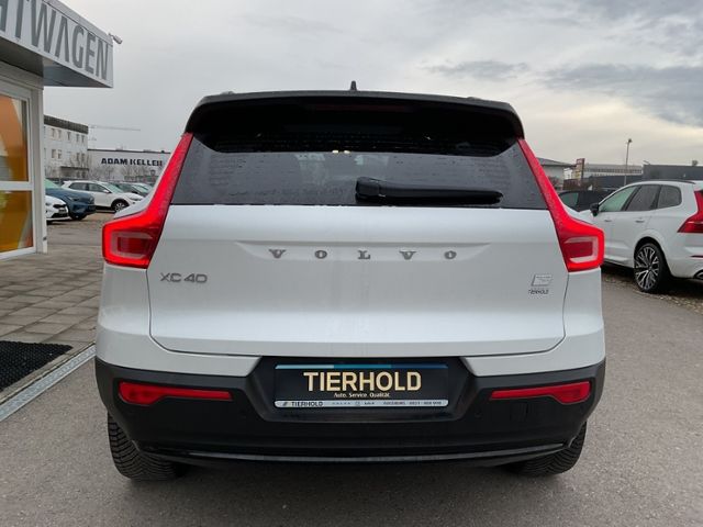 Volvo XC40 2022