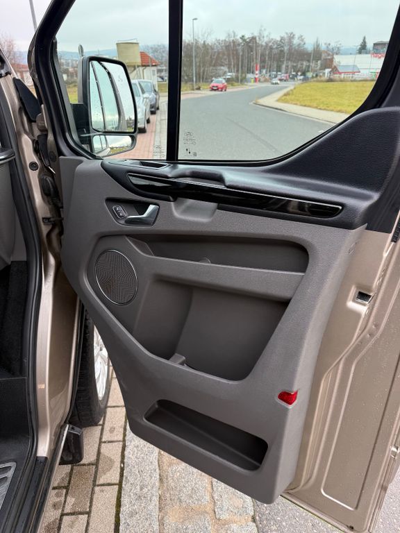 Ford Tourneo Custom 2022