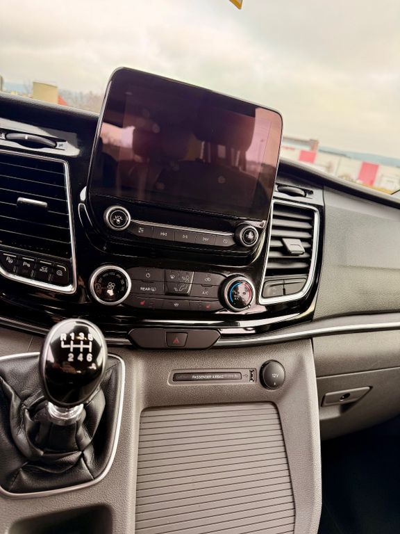 Ford Tourneo Custom 2022