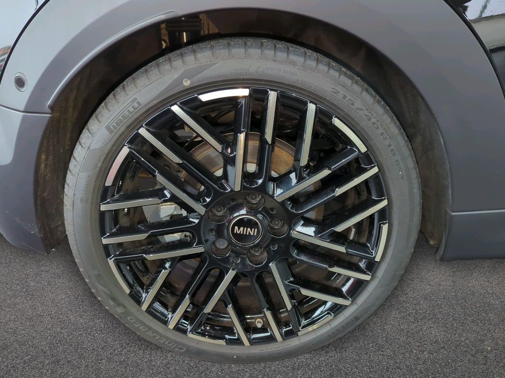 MINI Cooper Cabrio 2024