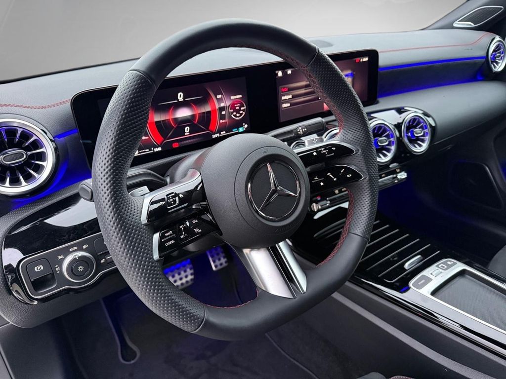 Mercedes-Benz CLA 200 2025