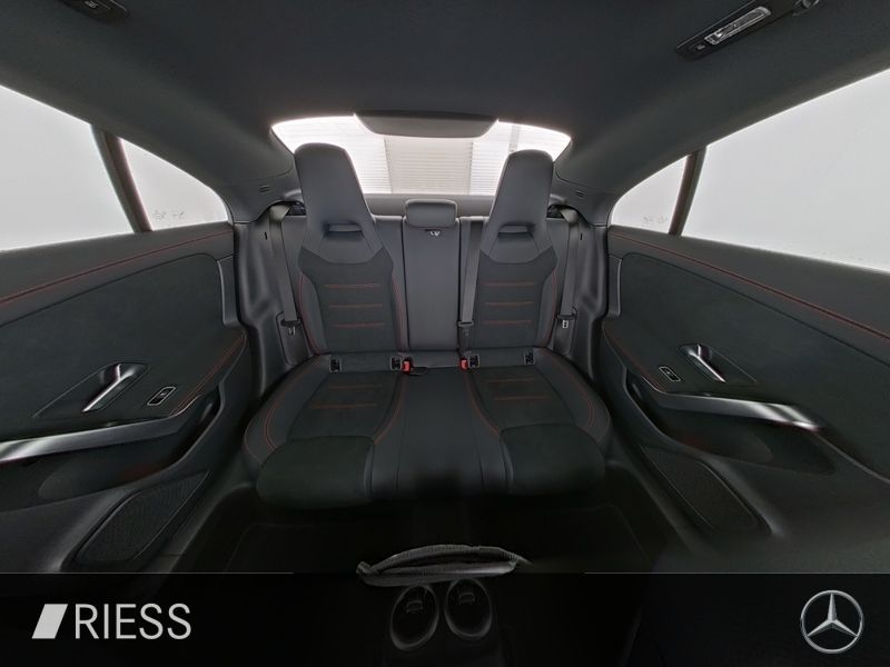 Mercedes-Benz CLA 200 2024