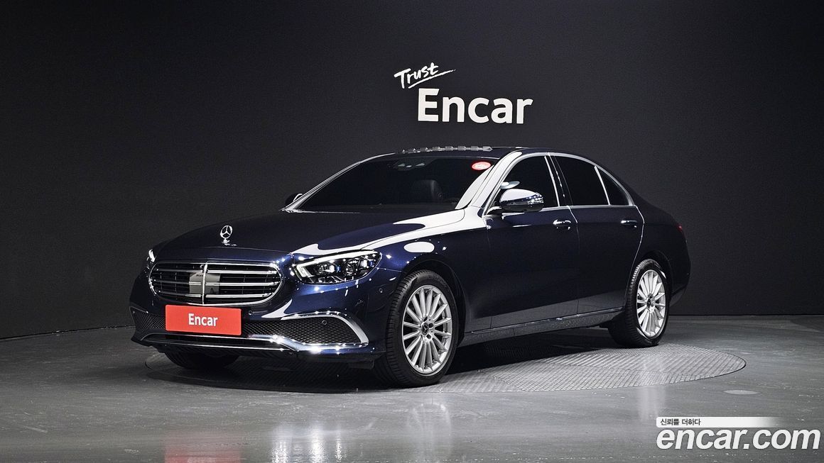 Mercedes-Benz E-Class 2022
