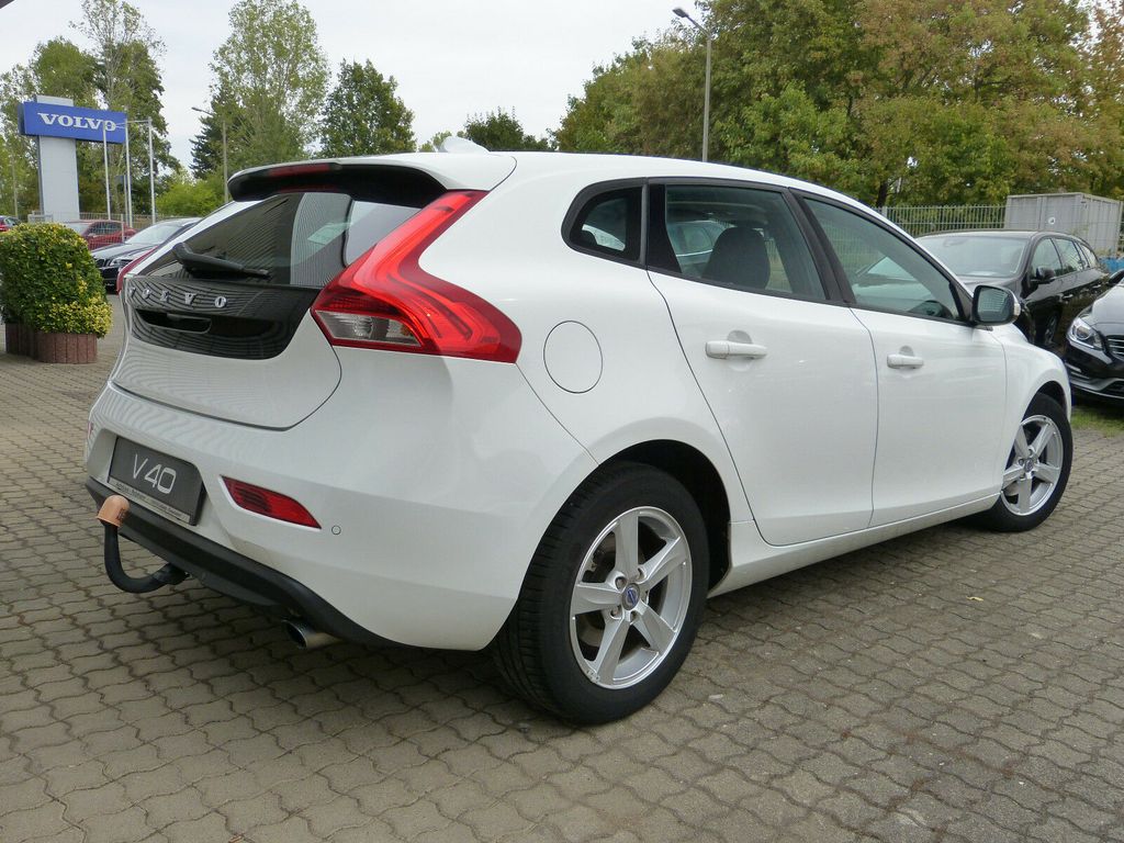Volvo V40 2014