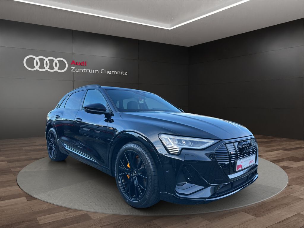 Audi e-tron 2022