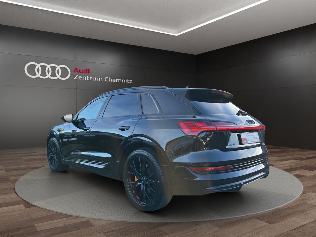 Audi e-tron 2022