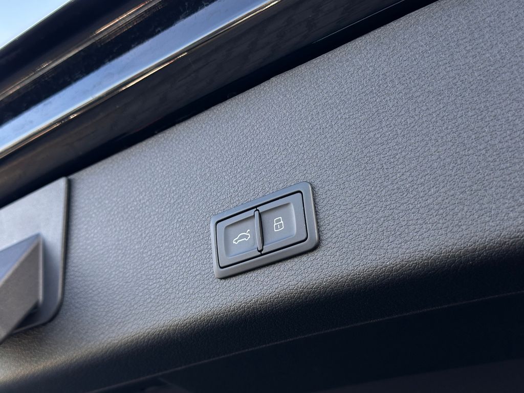 Audi e-tron 2022