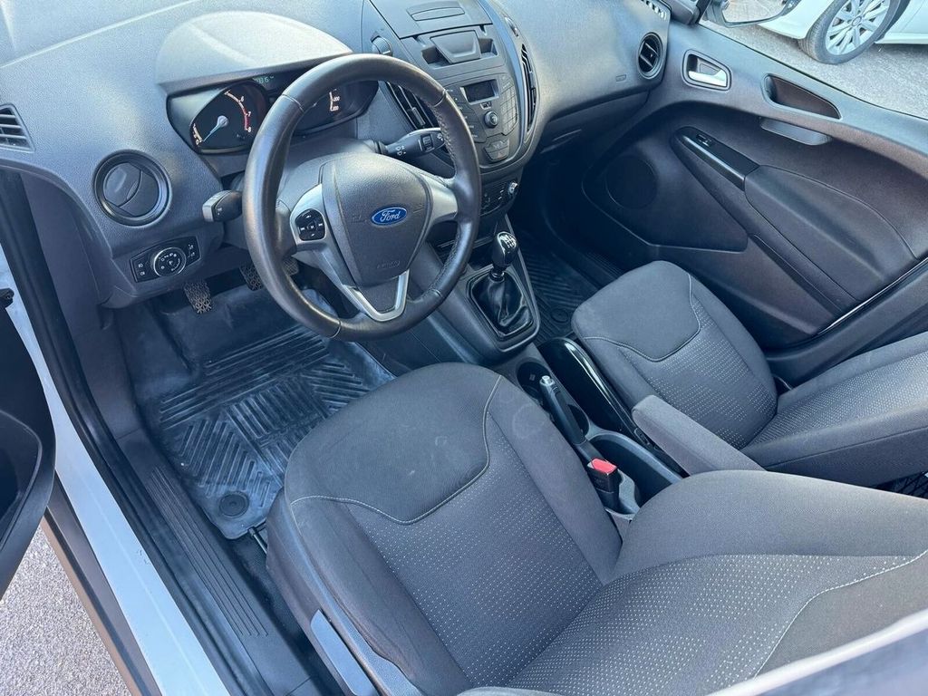 Ford Transit Courier 2022