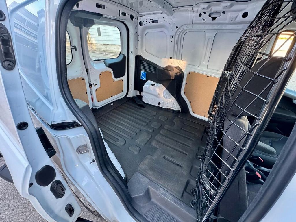 Ford Transit Courier 2022