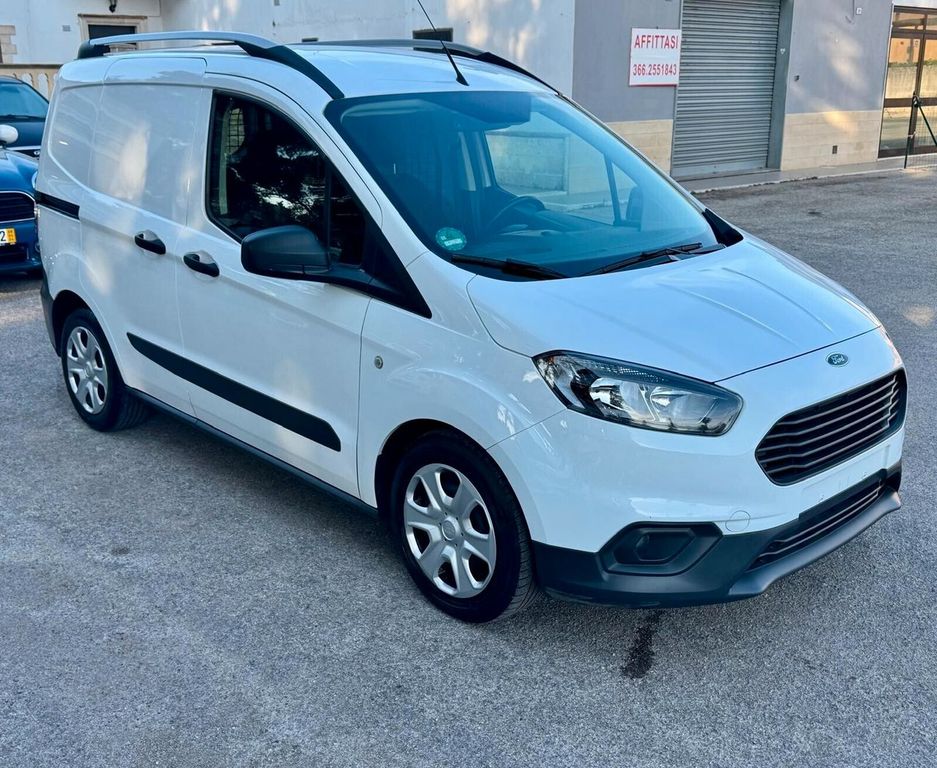 Ford Transit Courier 2022