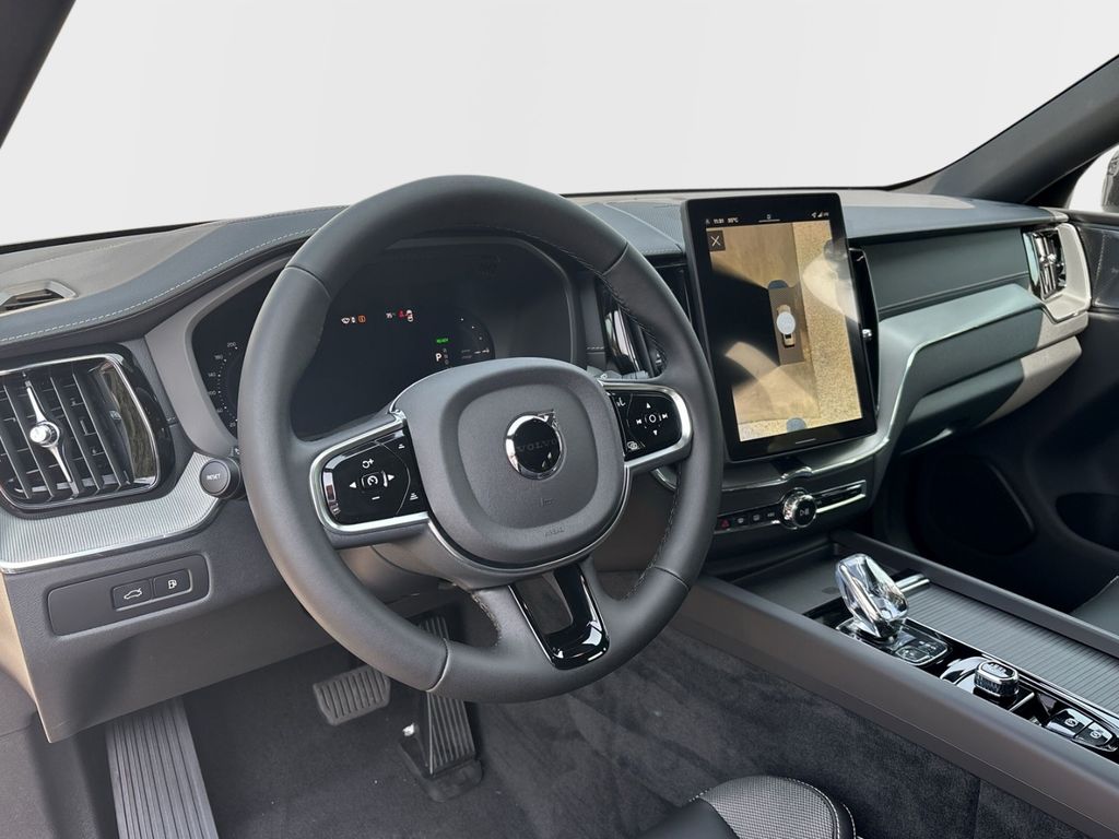 Volvo XC60 2025