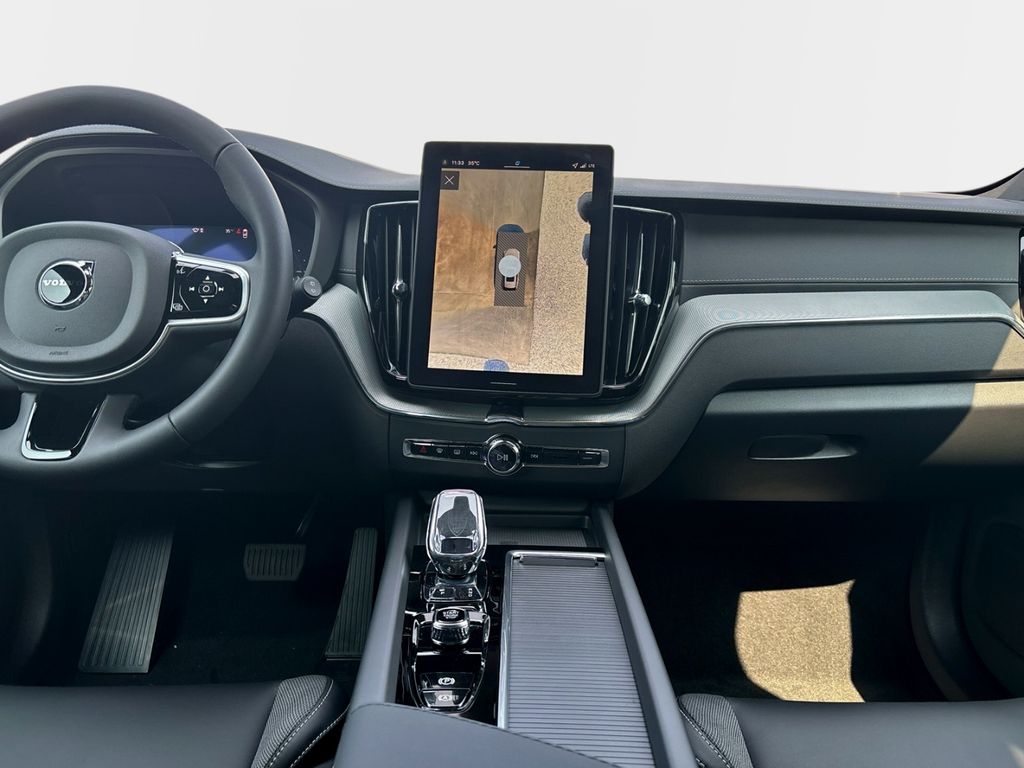 Volvo XC60 2025