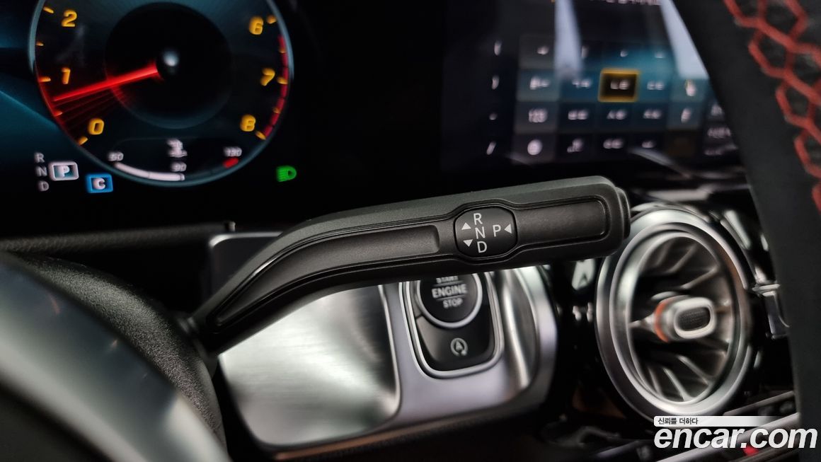 Mercedes-Benz GLB-Class 2021