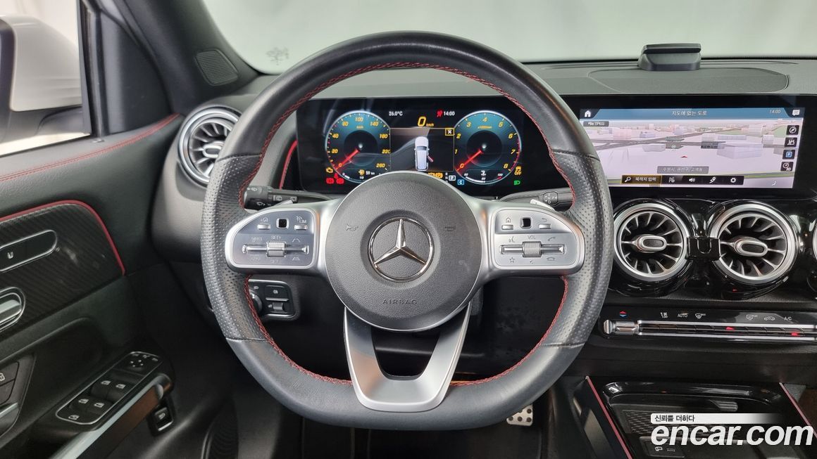 Mercedes-Benz GLB-Class 2021