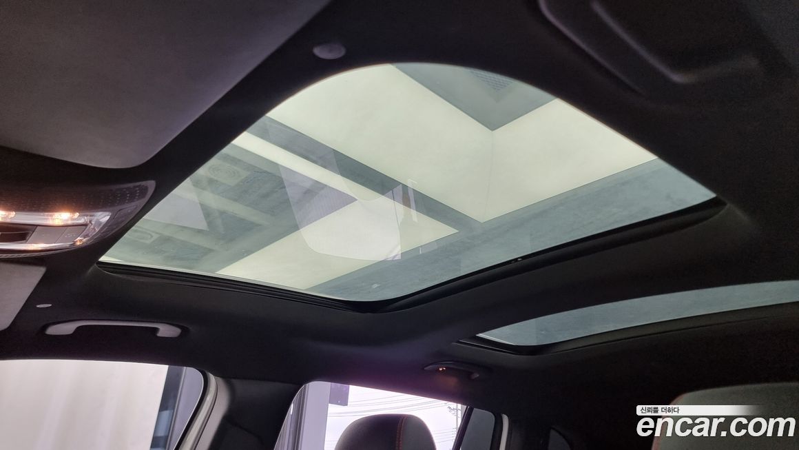 Mercedes-Benz GLB-Class 2021