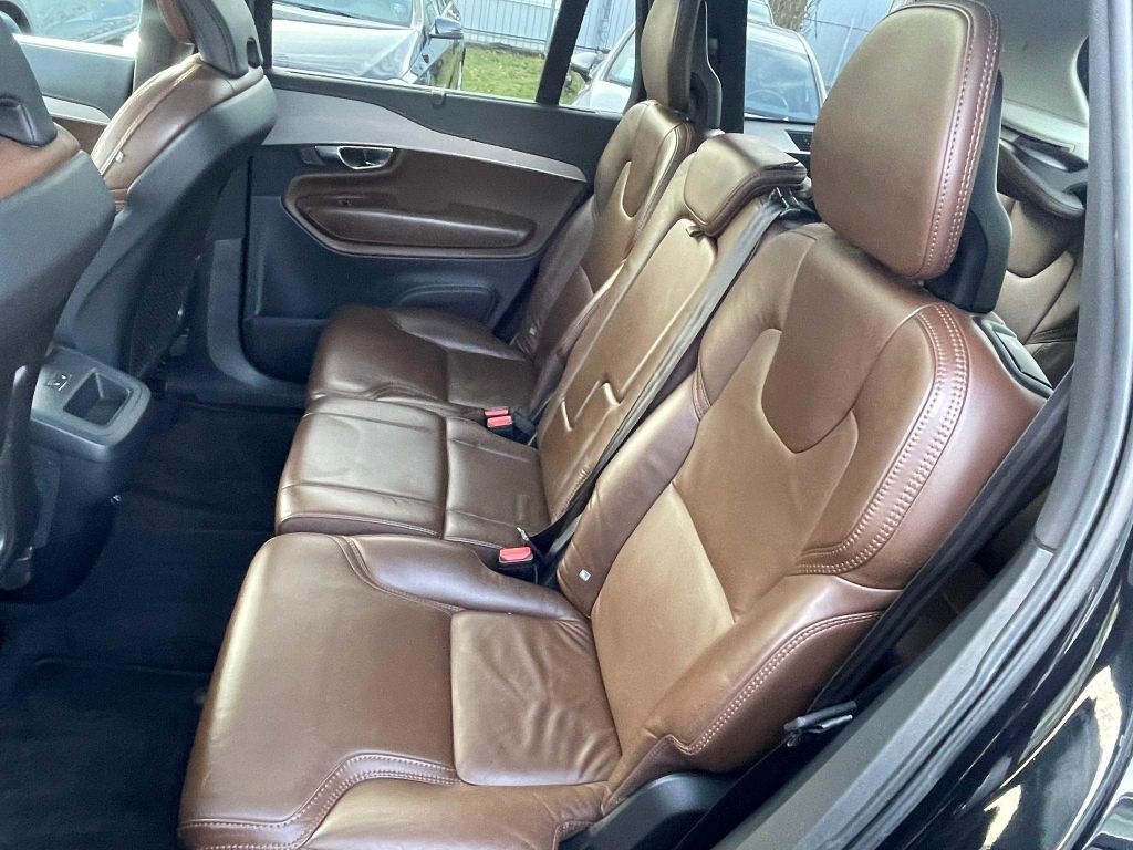 Volvo XC90 2019