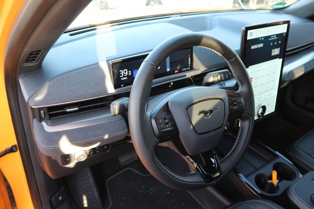 Ford Mustang Mach-E 2021