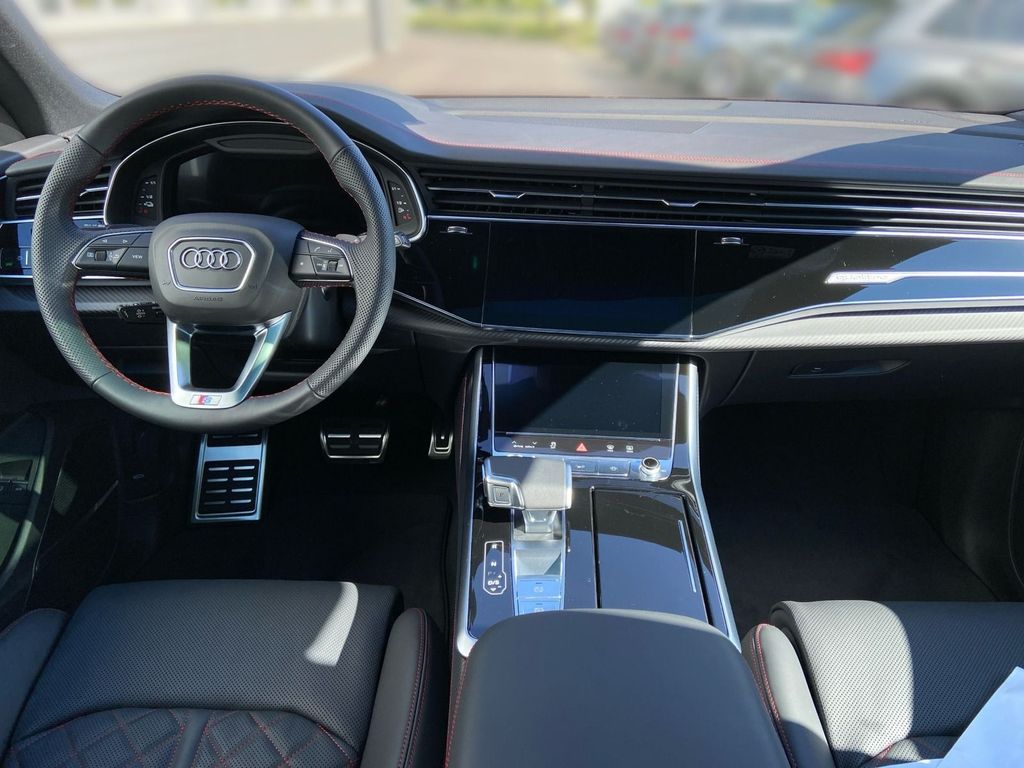 Audi Q8 2025